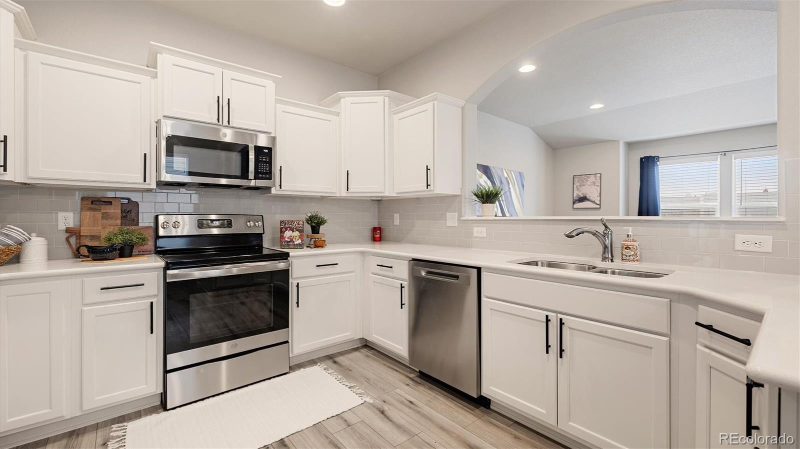 1008 Petra Heights