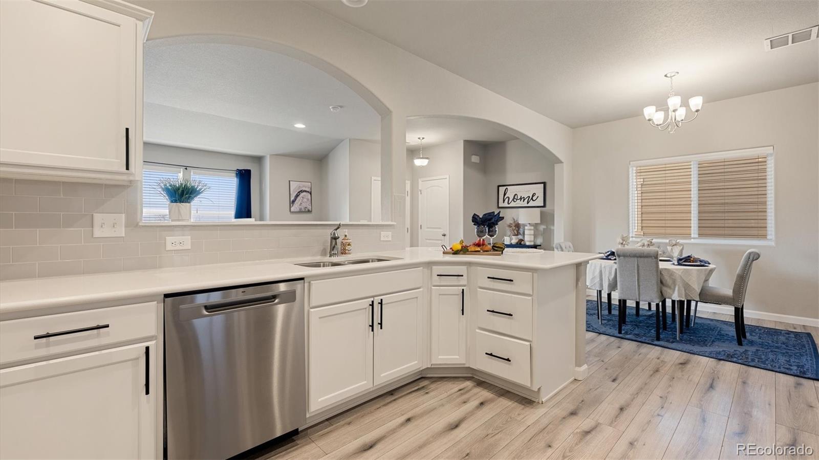 1008 Petra Heights