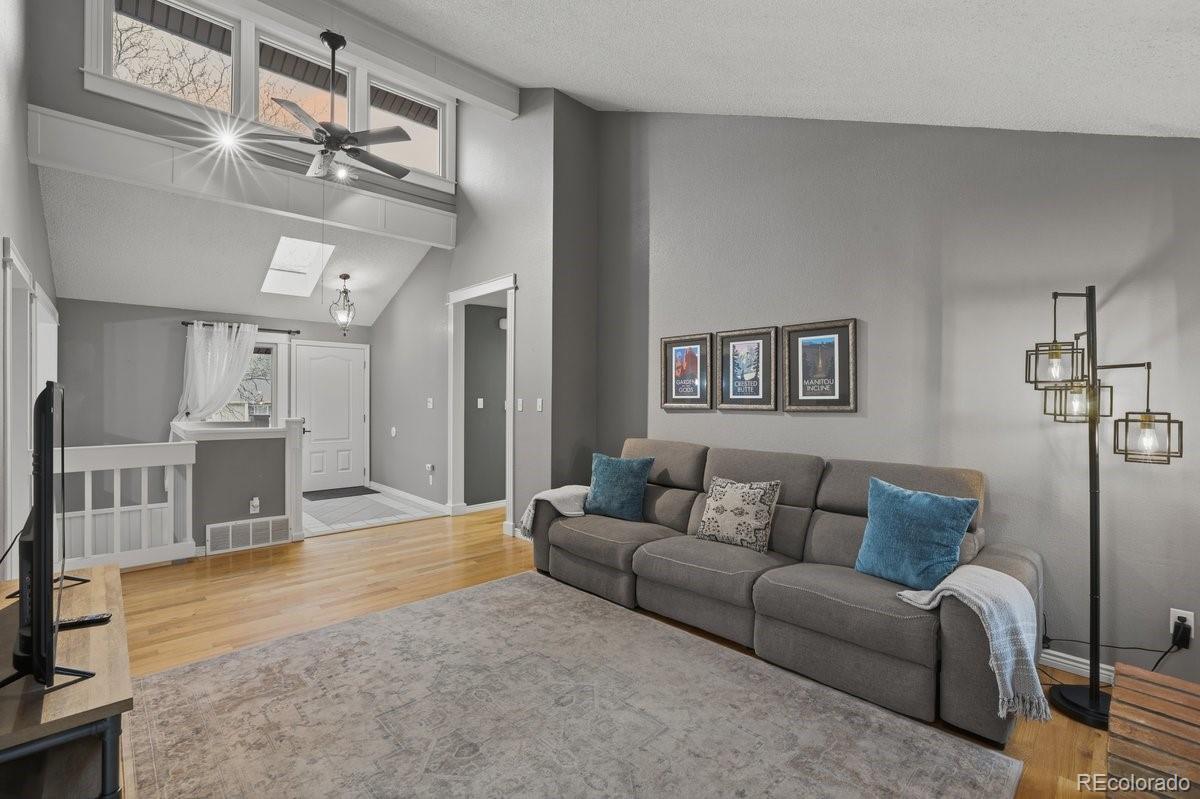 5424 Country Heights