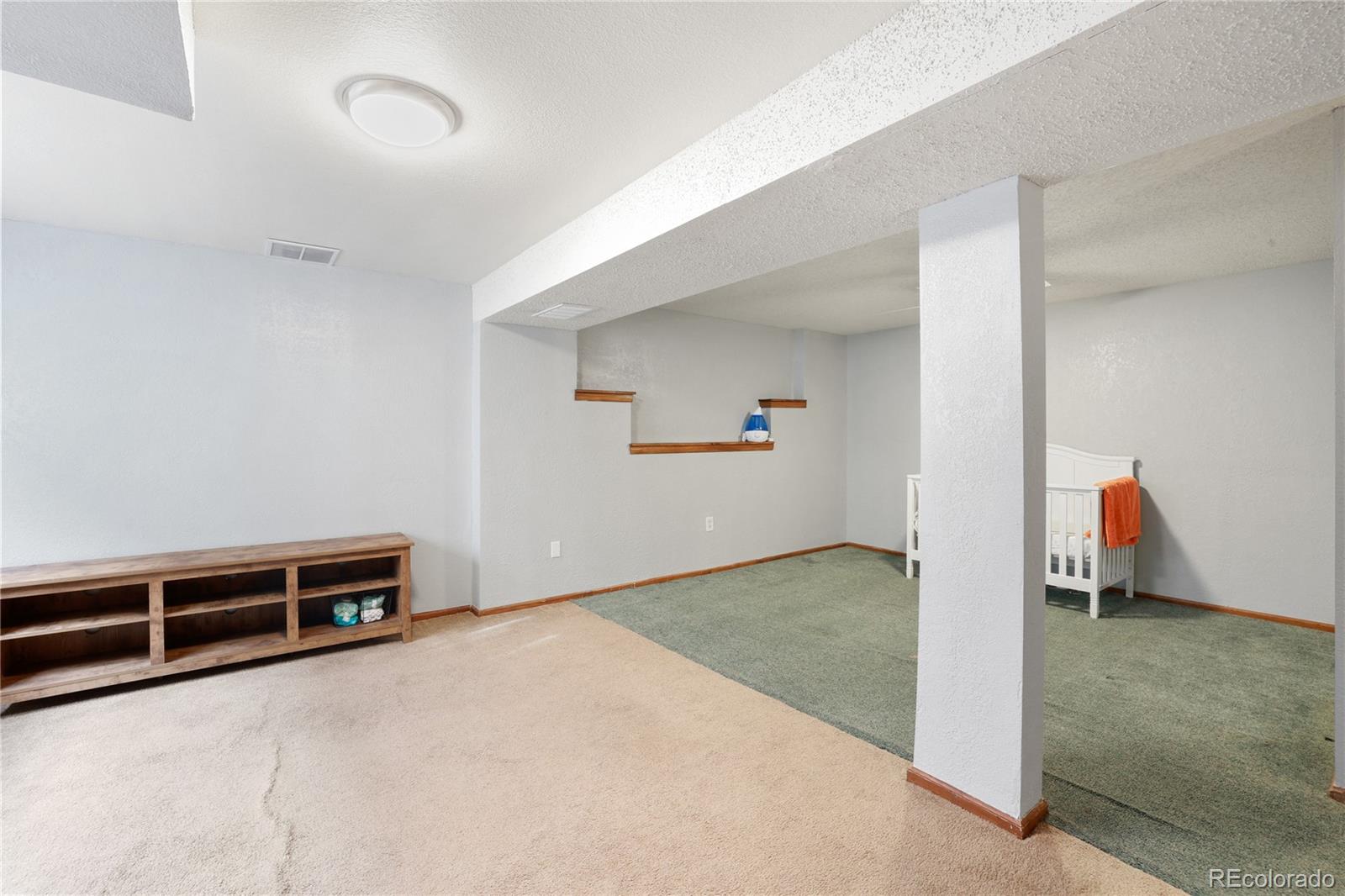 2560 Clarendon Drive