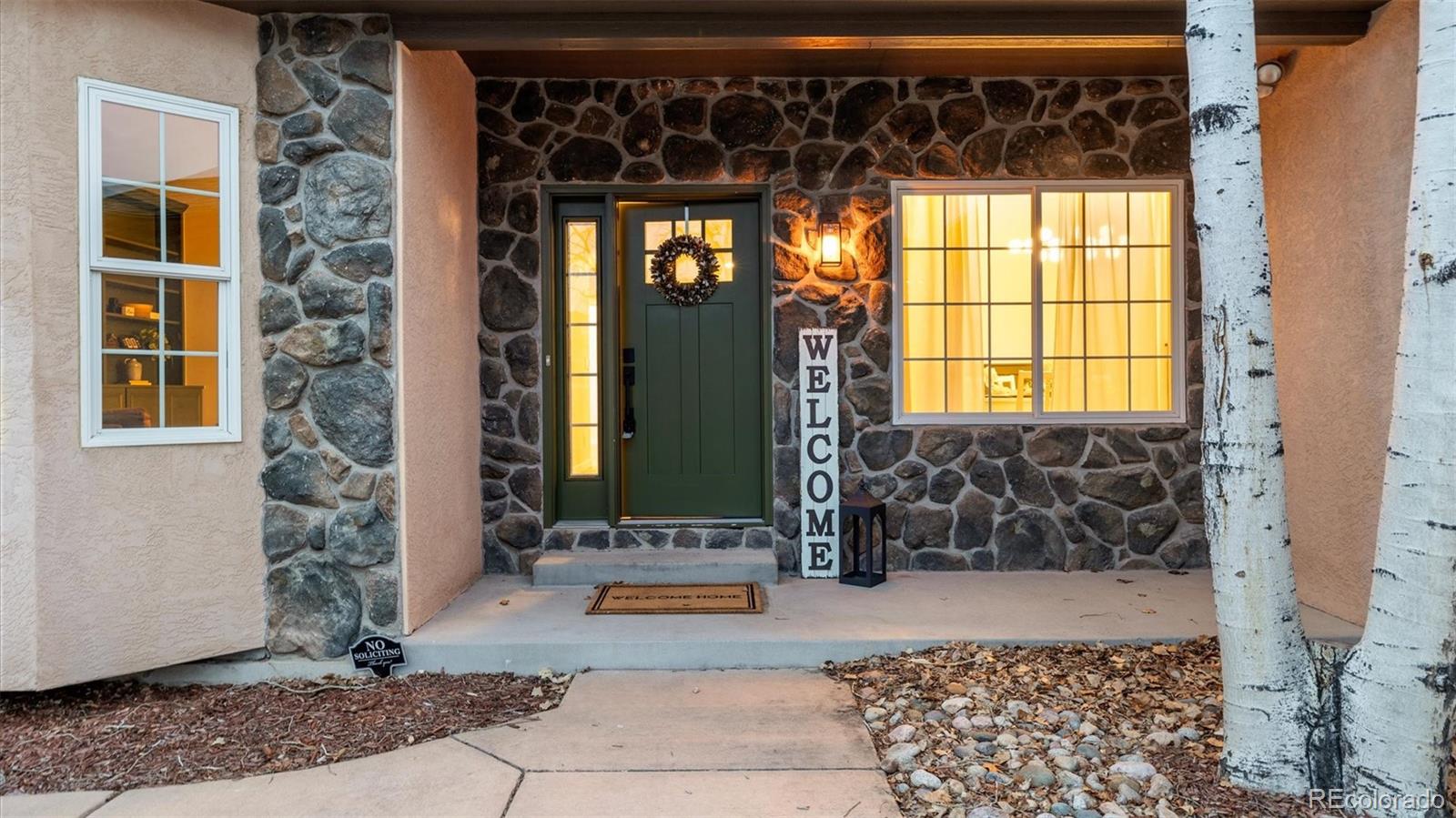 5560 Saddle Rock Road