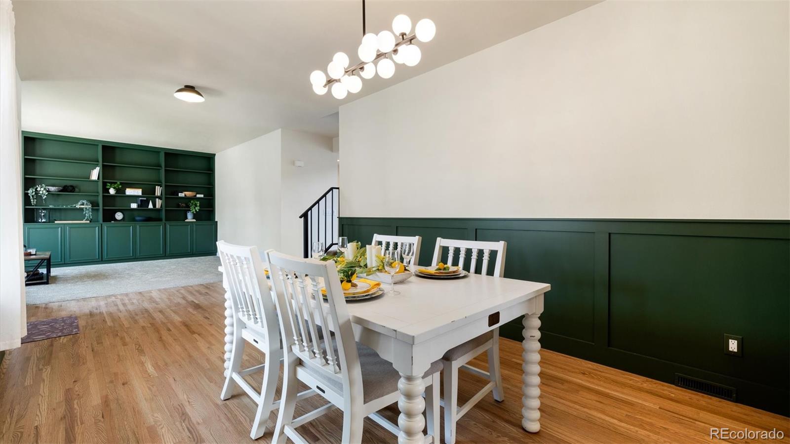 5560 Saddle Rock Road