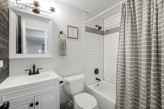 5316 Sparrow Hawk Way