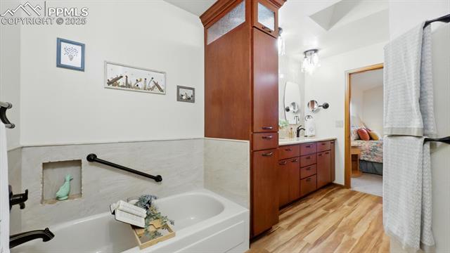 440 Torrey Pines Way