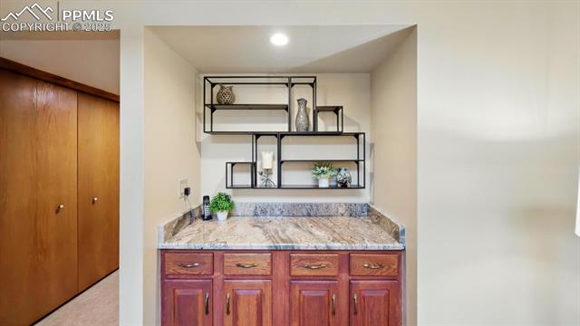 440 Torrey Pines Way