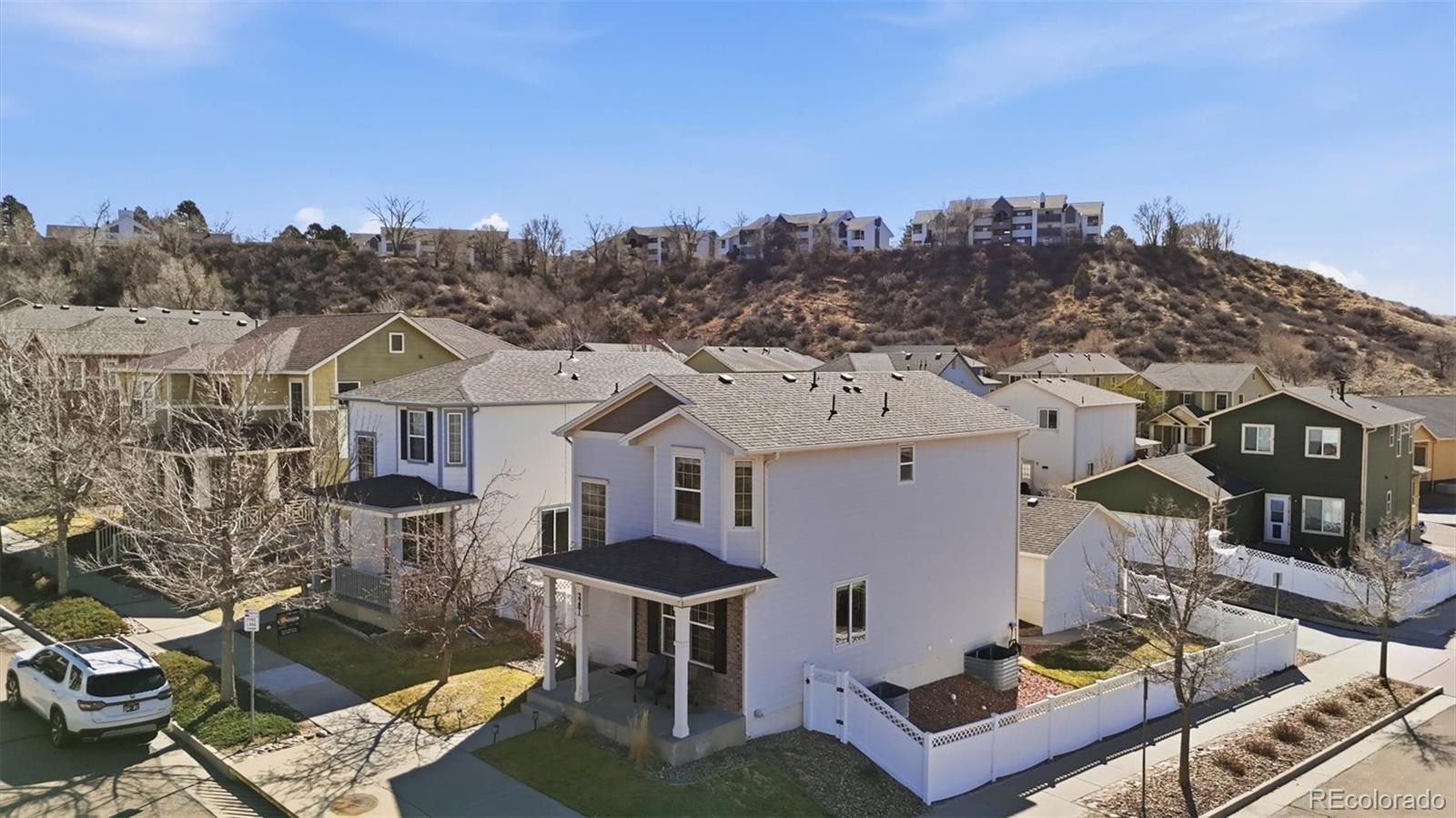 2281 St James Drive