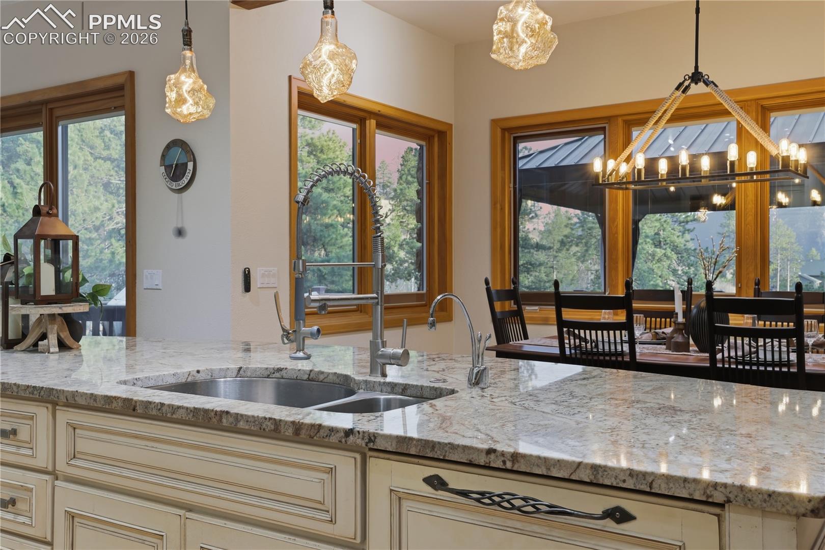 580 Sunny Glen Court