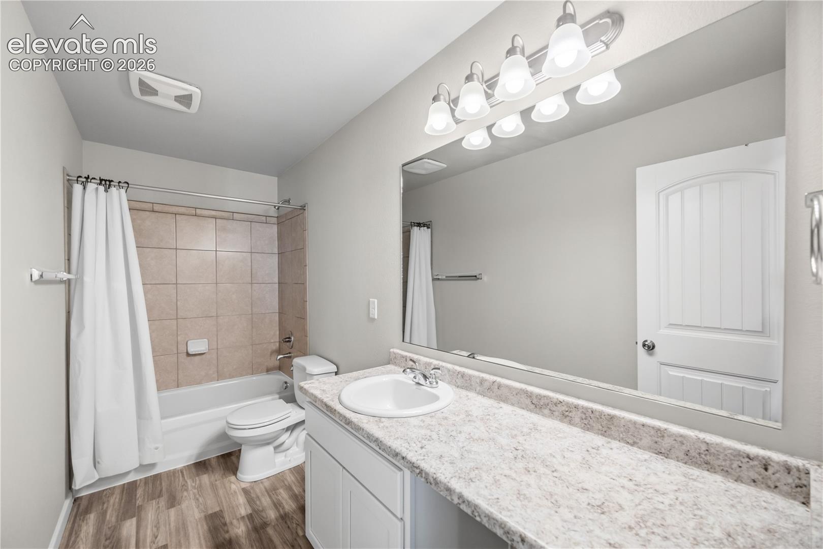 1062 Petra Heights