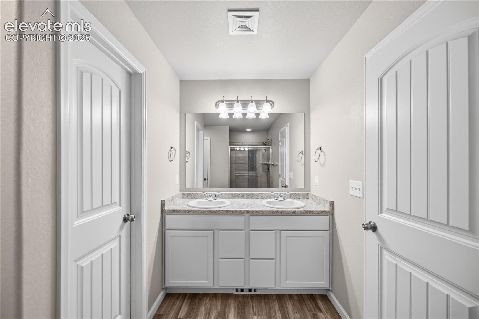 1062 Petra Heights