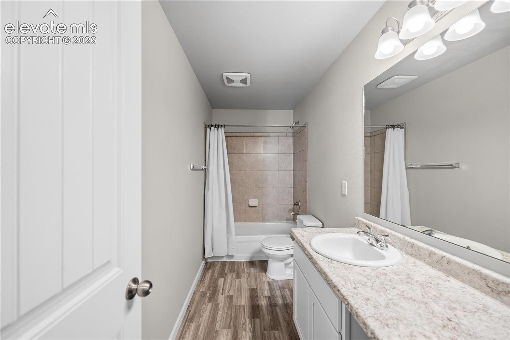 1062 Petra Heights