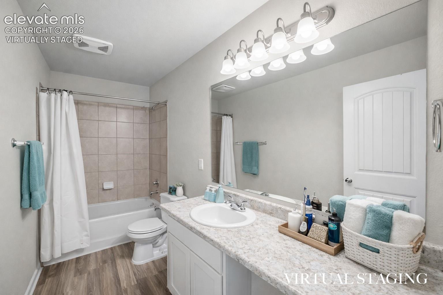 1062 Petra Heights