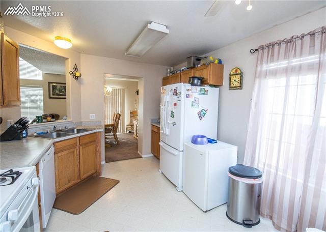 655 Legend Oak Drive