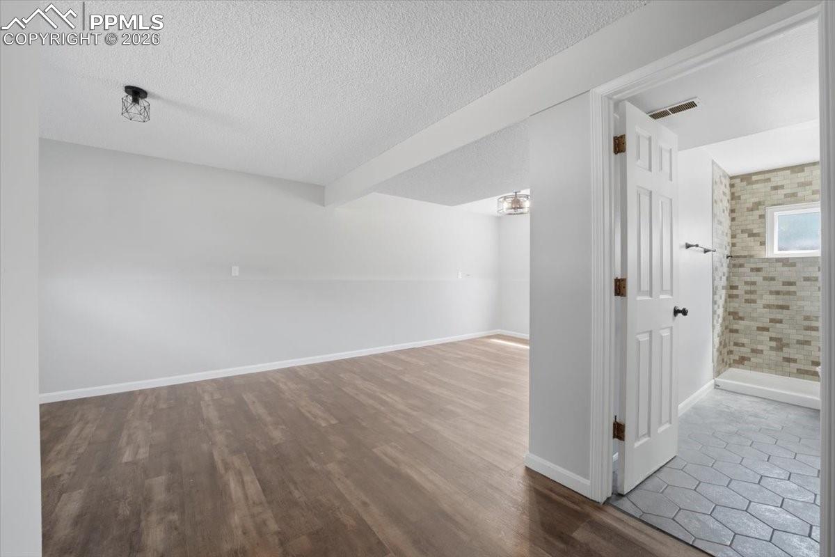 338 Iris Drive