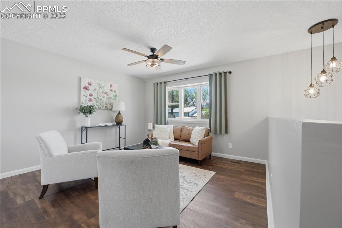 338 Iris Drive