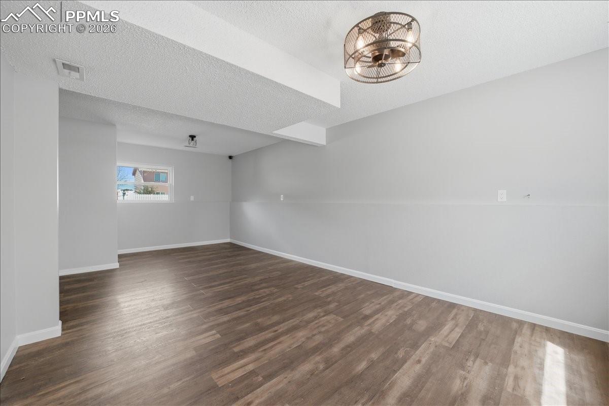 338 Iris Drive