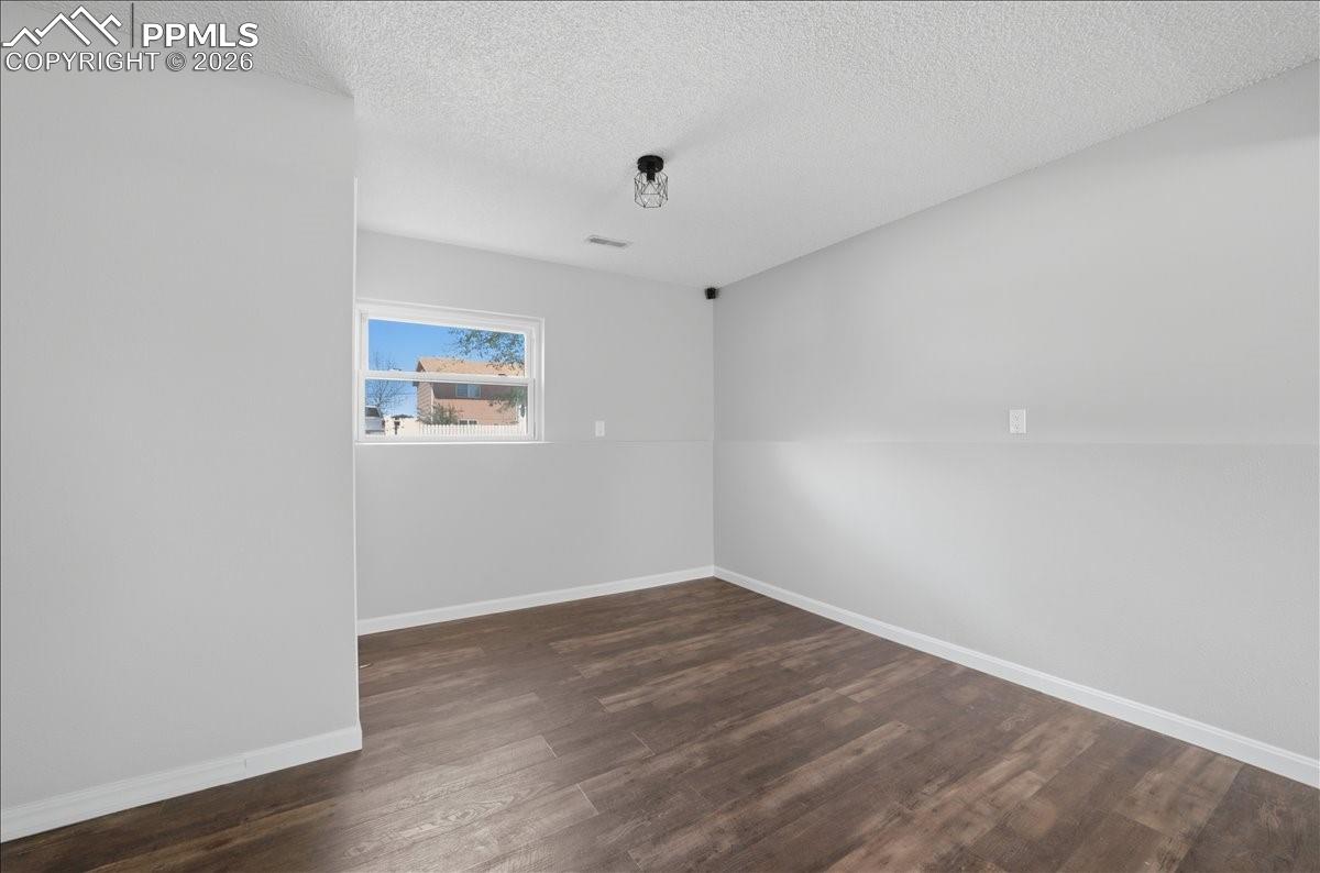 338 Iris Drive