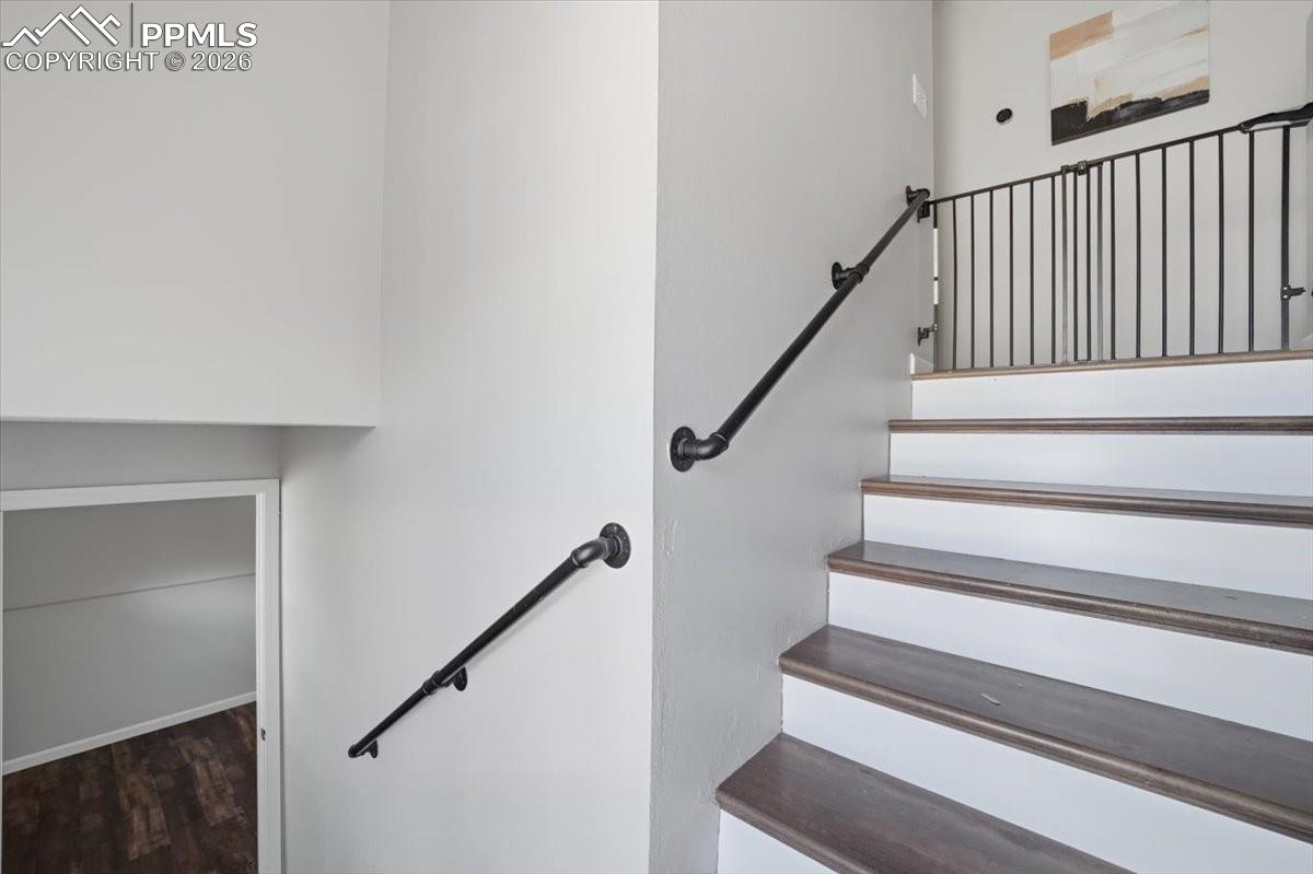 338 Iris Drive