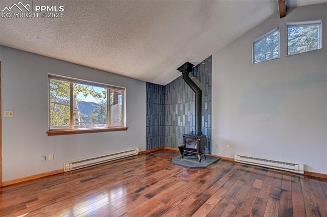 10753 Mountain Avenue