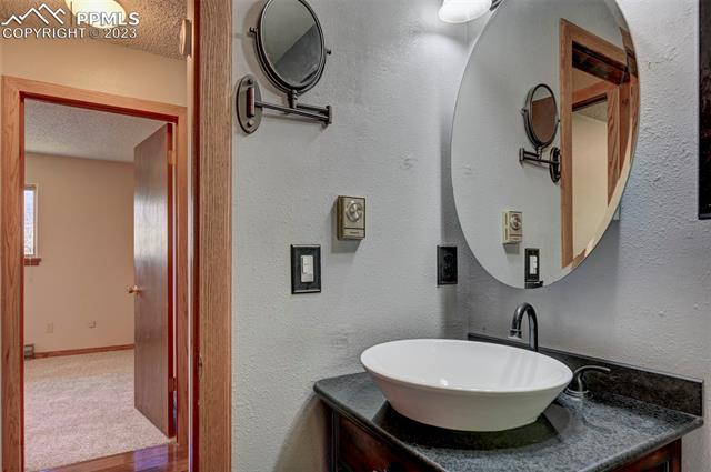 10753 Mountain Avenue