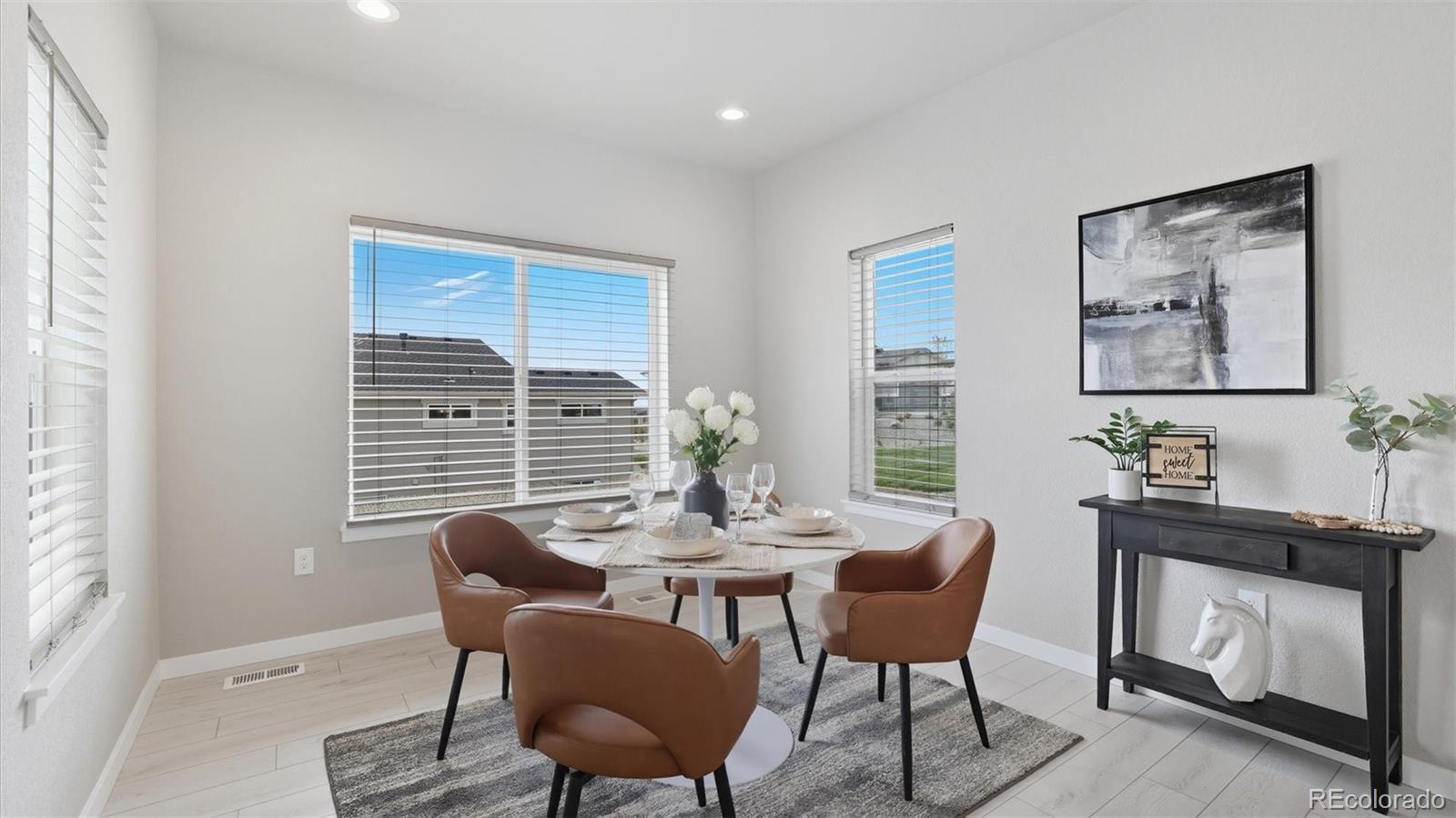 9462 Allouche Street