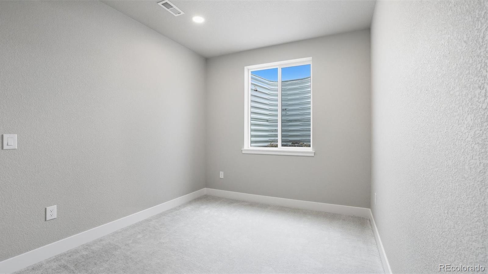 9462 Allouche Street