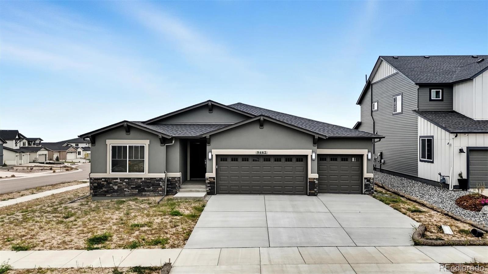 9462 Allouche Street