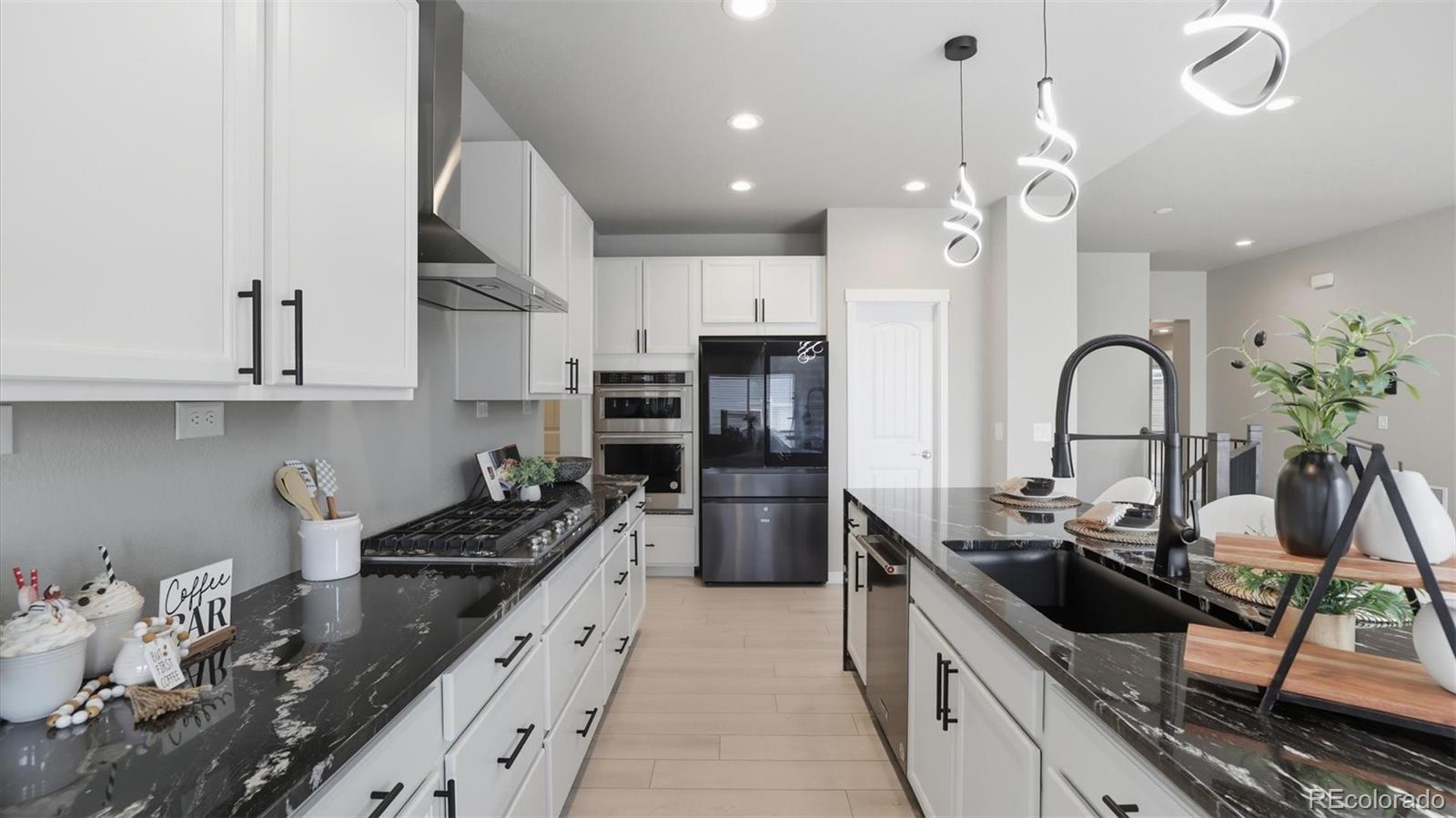 9462 Allouche Street