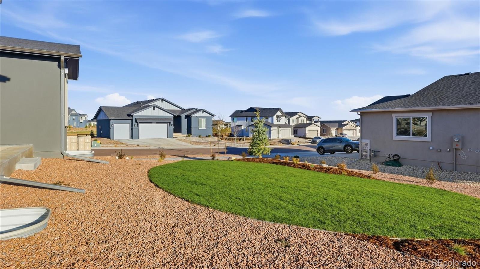 9462 Allouche Street