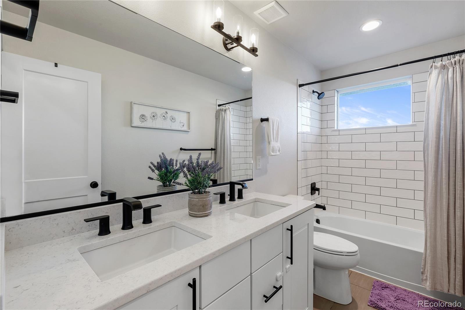 7352 Lewis Clark Trail