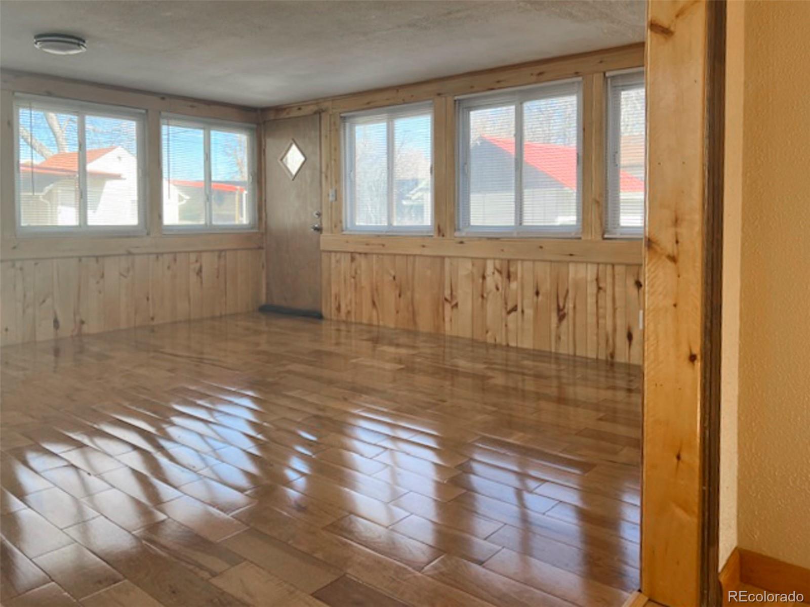 805 Nickerson Avenue