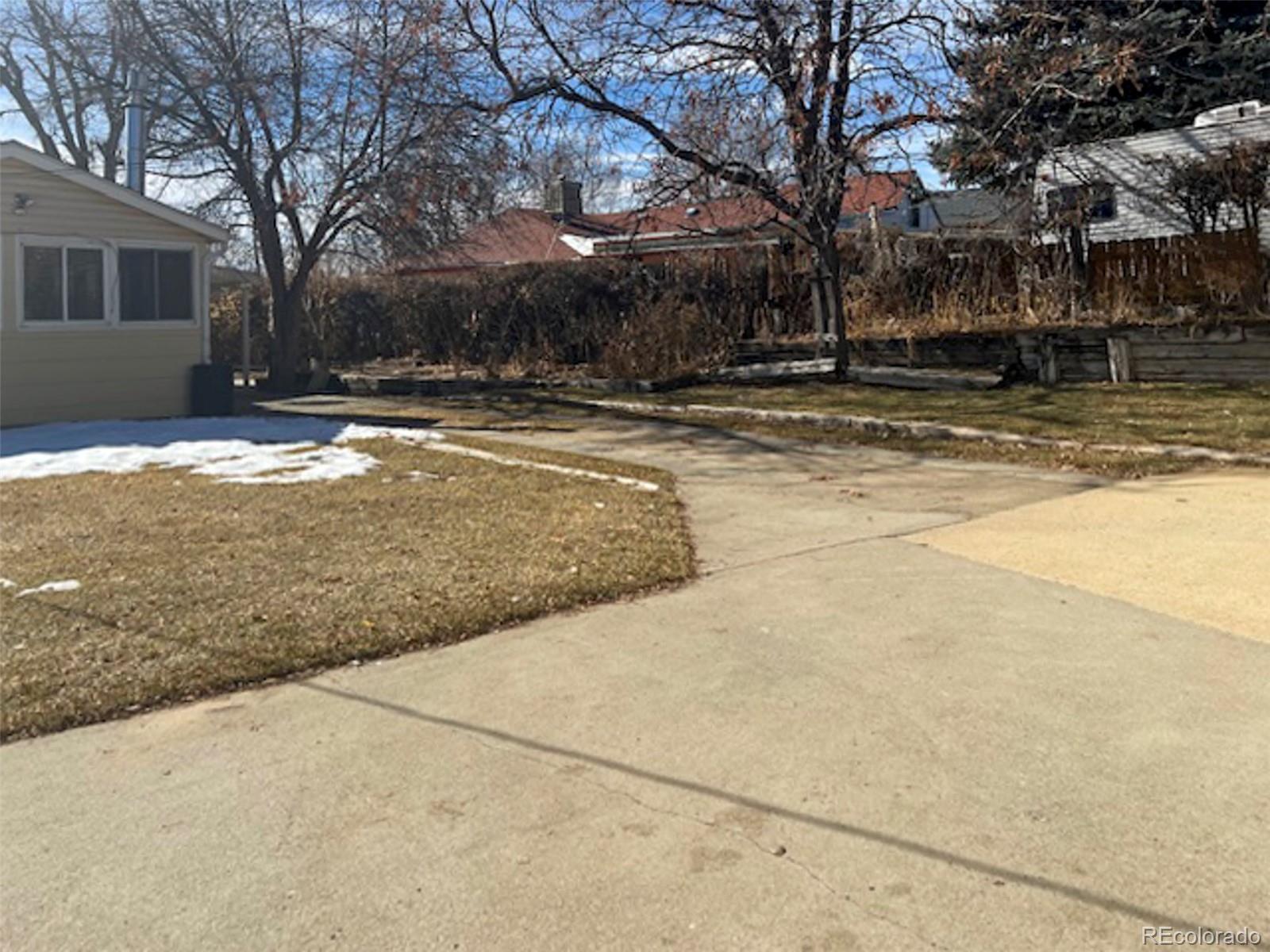 805 Nickerson Avenue