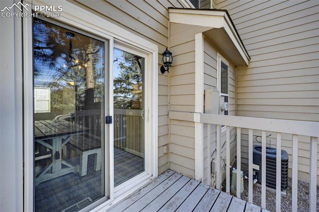 524 Shady Crest Circle