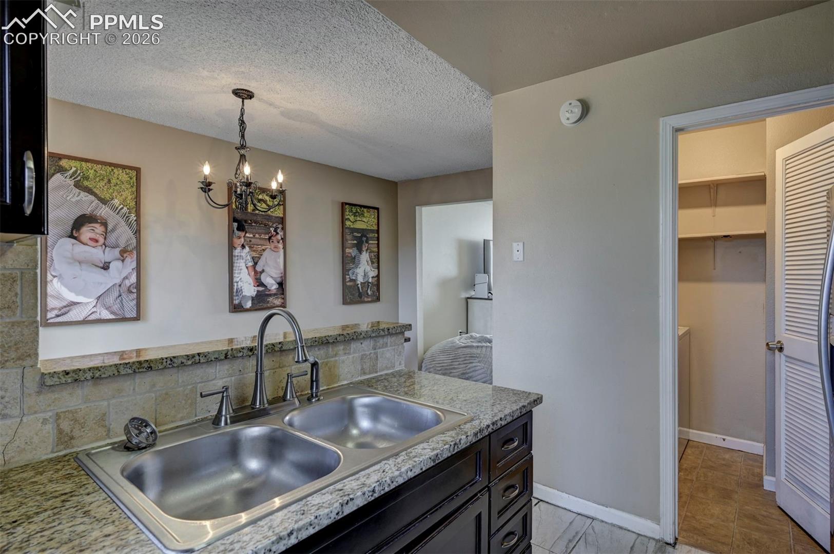 524 Shady Crest Circle
