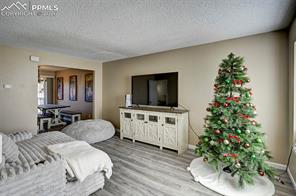 524 Shady Crest Circle