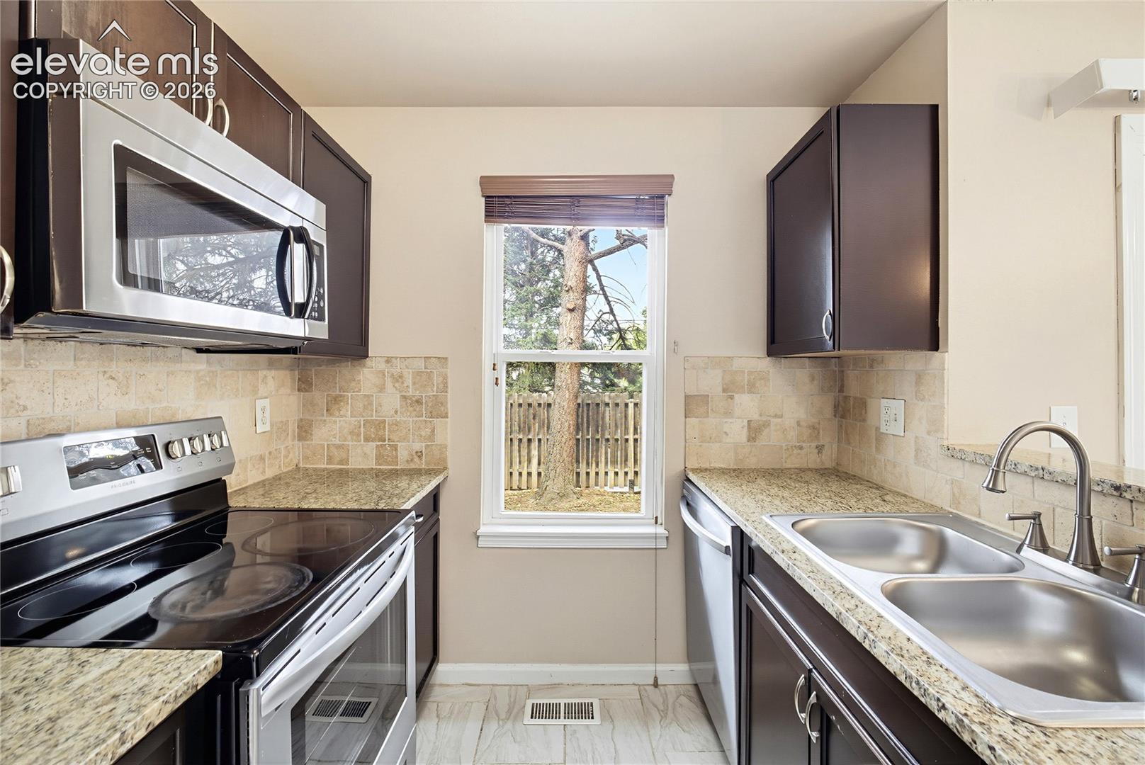 524 Shady Crest Circle