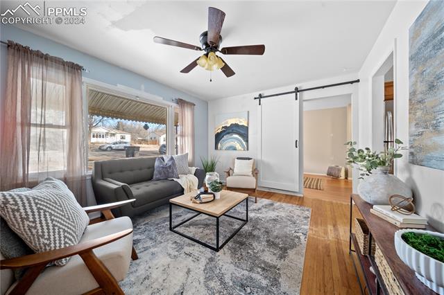 1229 E La Salle Street