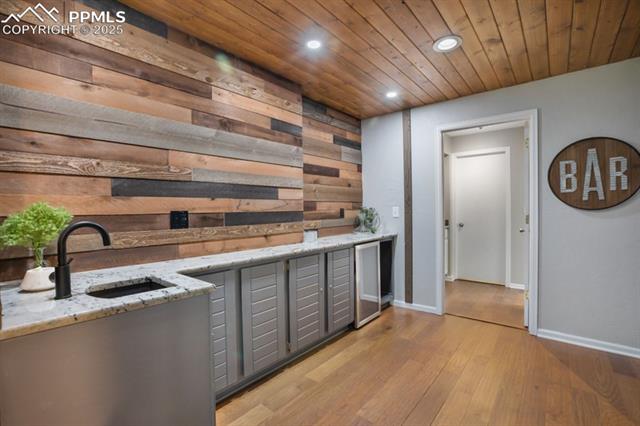 2530 White Rock Lane