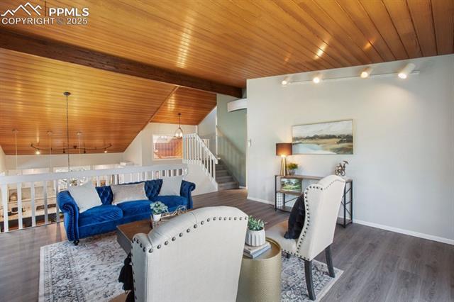 2530 White Rock Lane