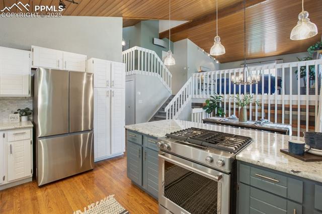 2530 White Rock Lane