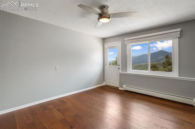 2530 White Rock Lane