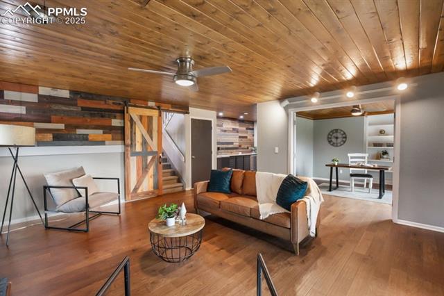 2530 White Rock Lane