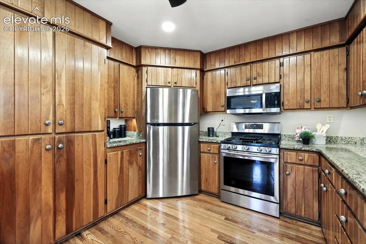 1975 Valley View Drive