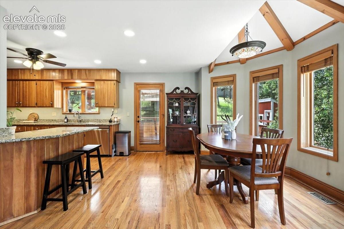 1975 Valley View Drive