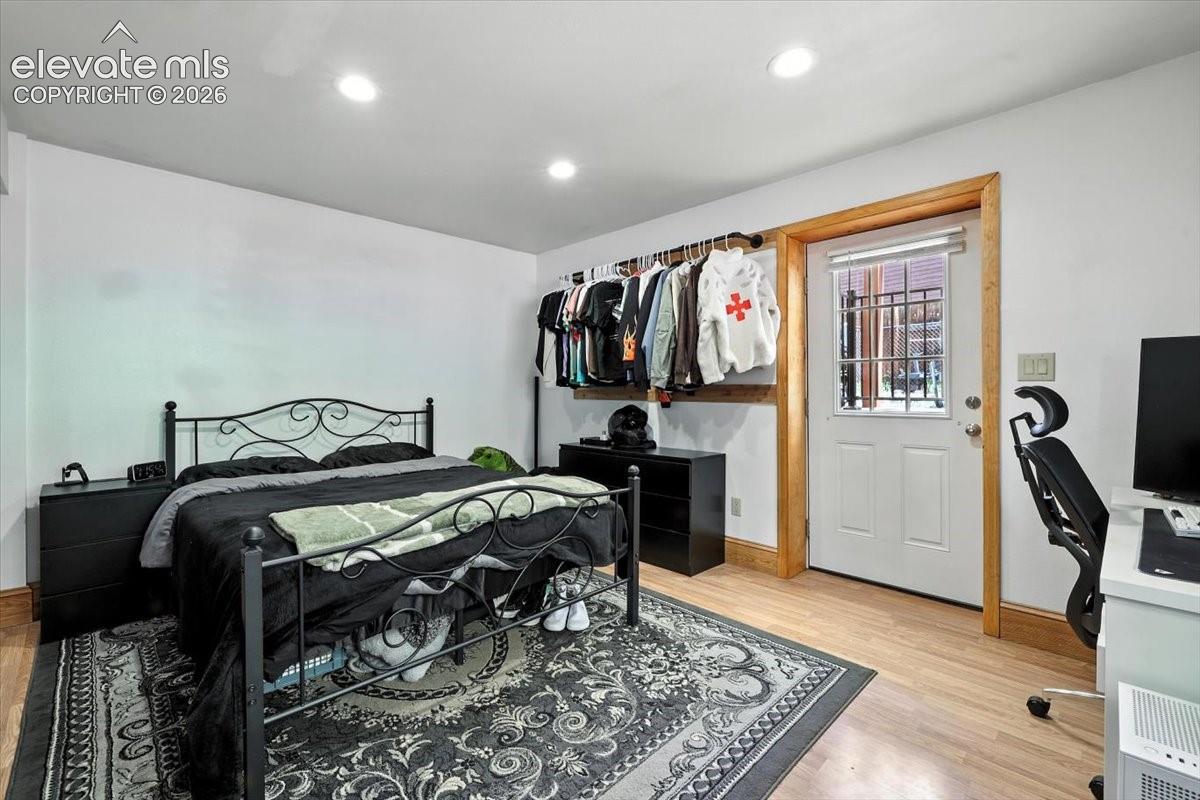 1975 Valley View Drive