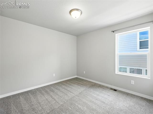 6222 Barr Point