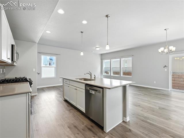 6222 Barr Point