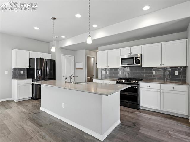 6222 Barr Point