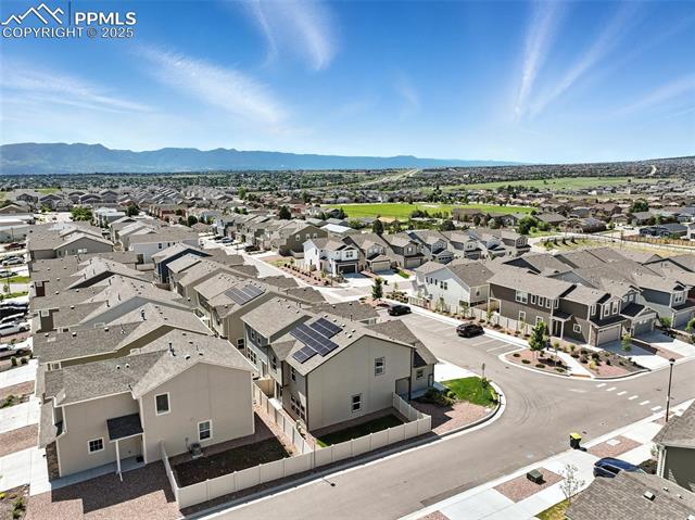 6222 Barr Point