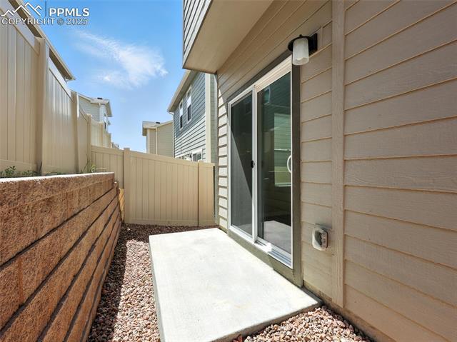 6222 Barr Point