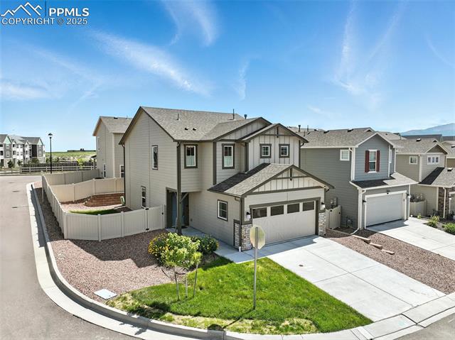 6222 Barr Point